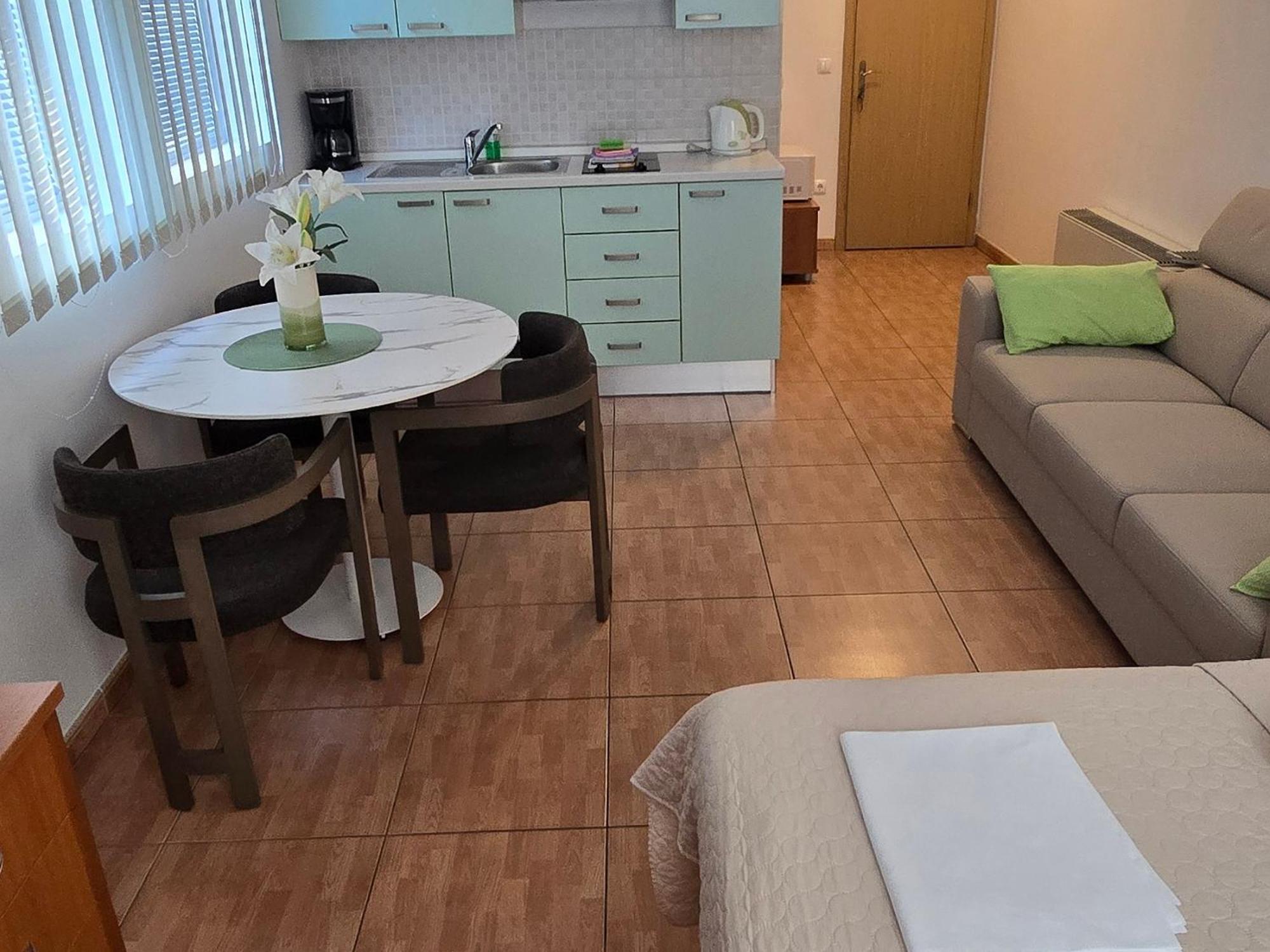 Apartmani Katarina Макарска Экстерьер фото